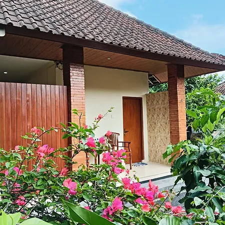 Wisuda Guest House
